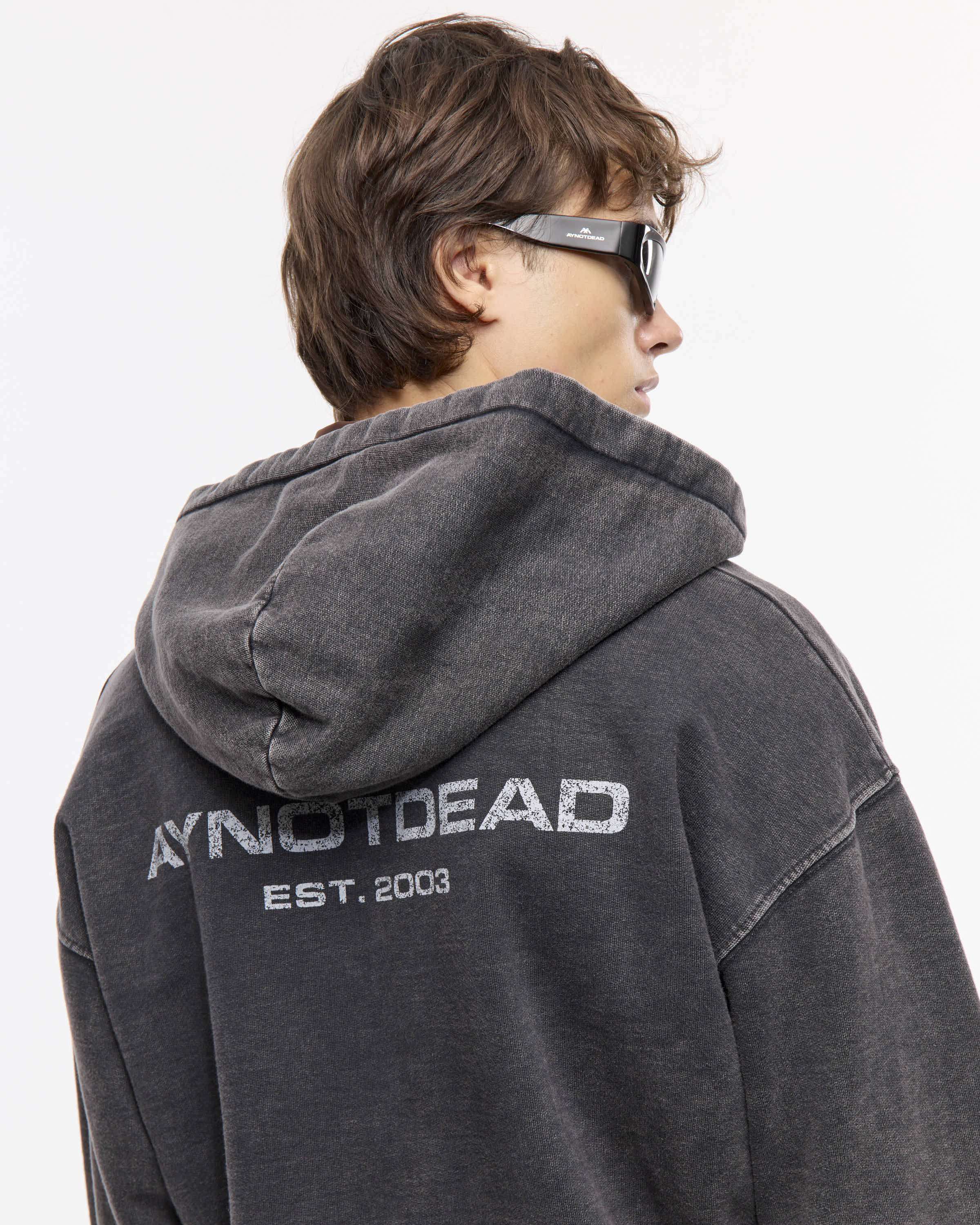 HOODIE ZIPPER PROCESS