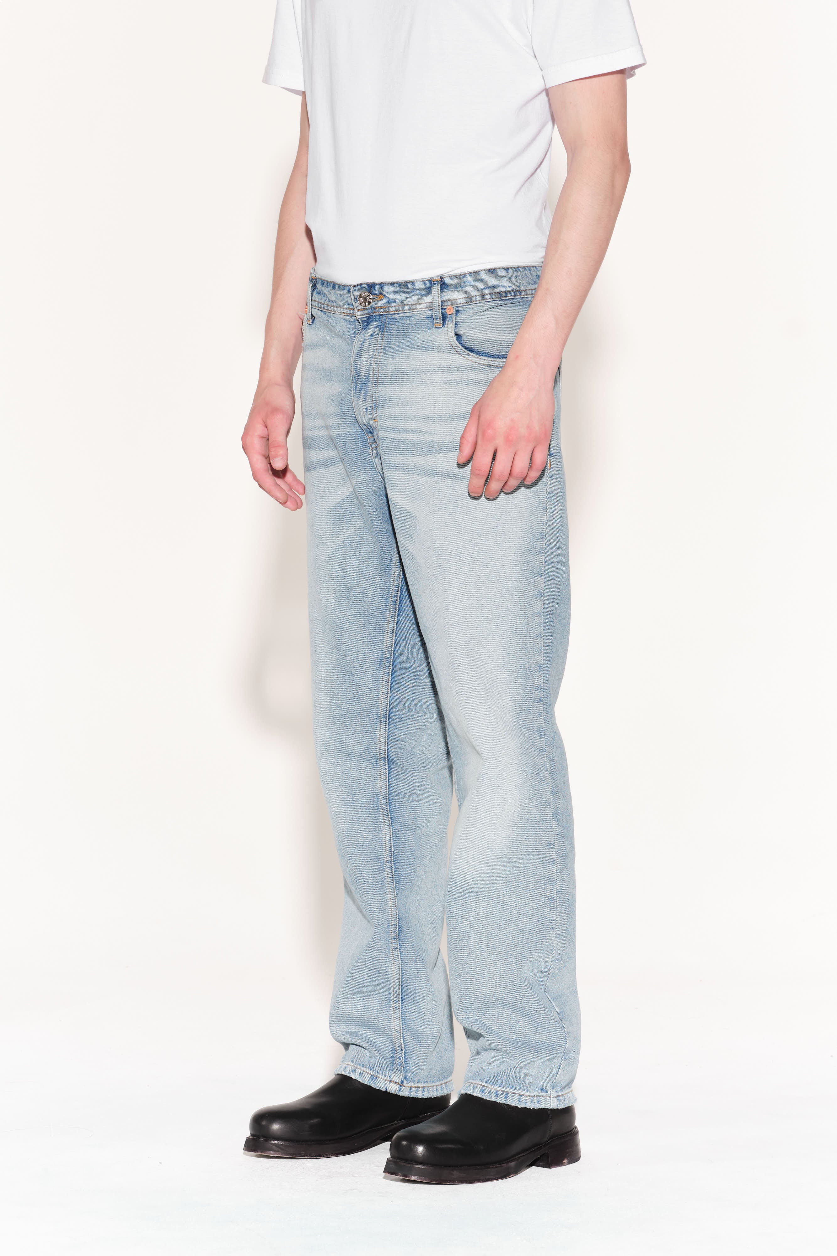 NINETIES WASHED BLUE NEW