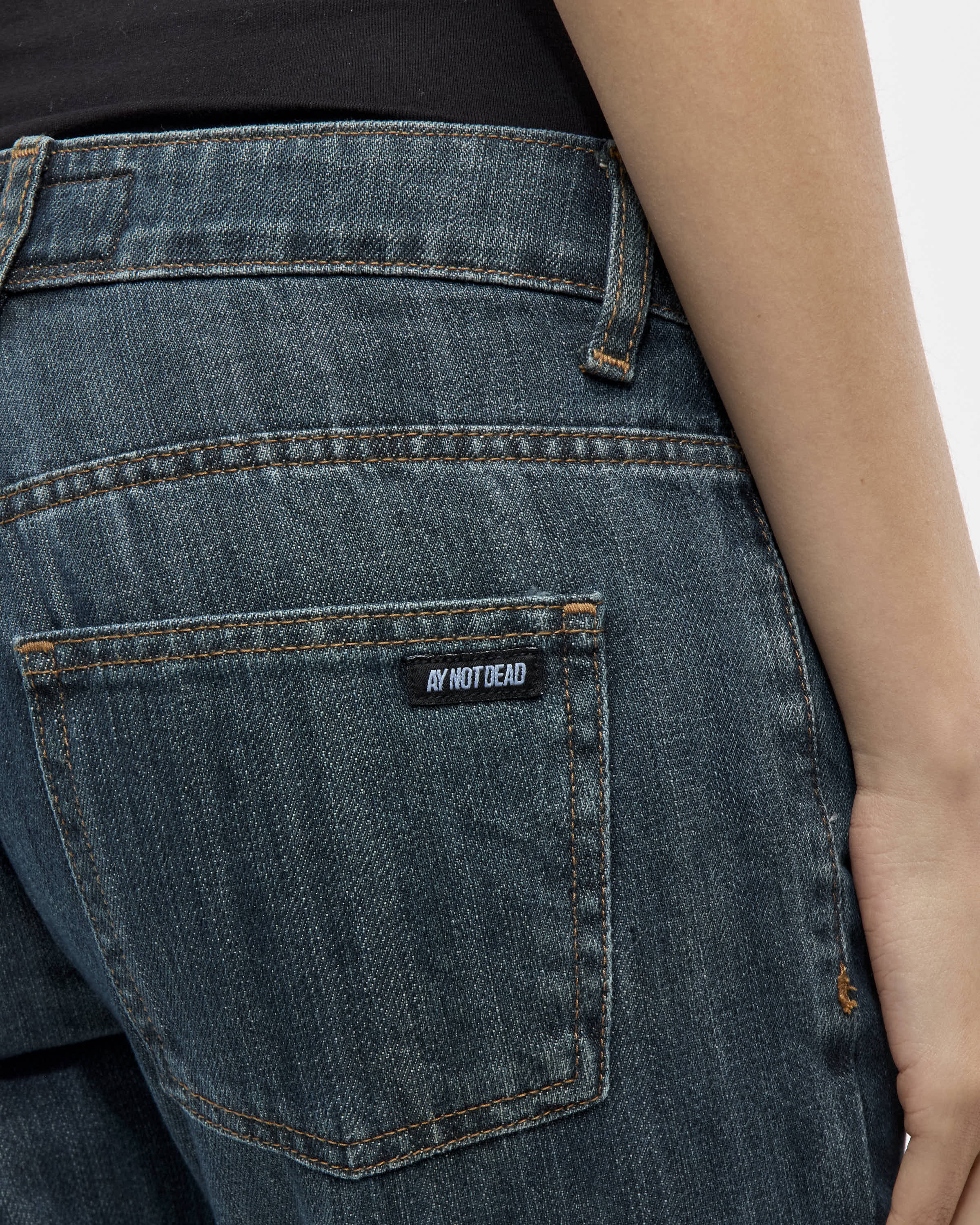 LOW STRAIGHT STAINED GREEN