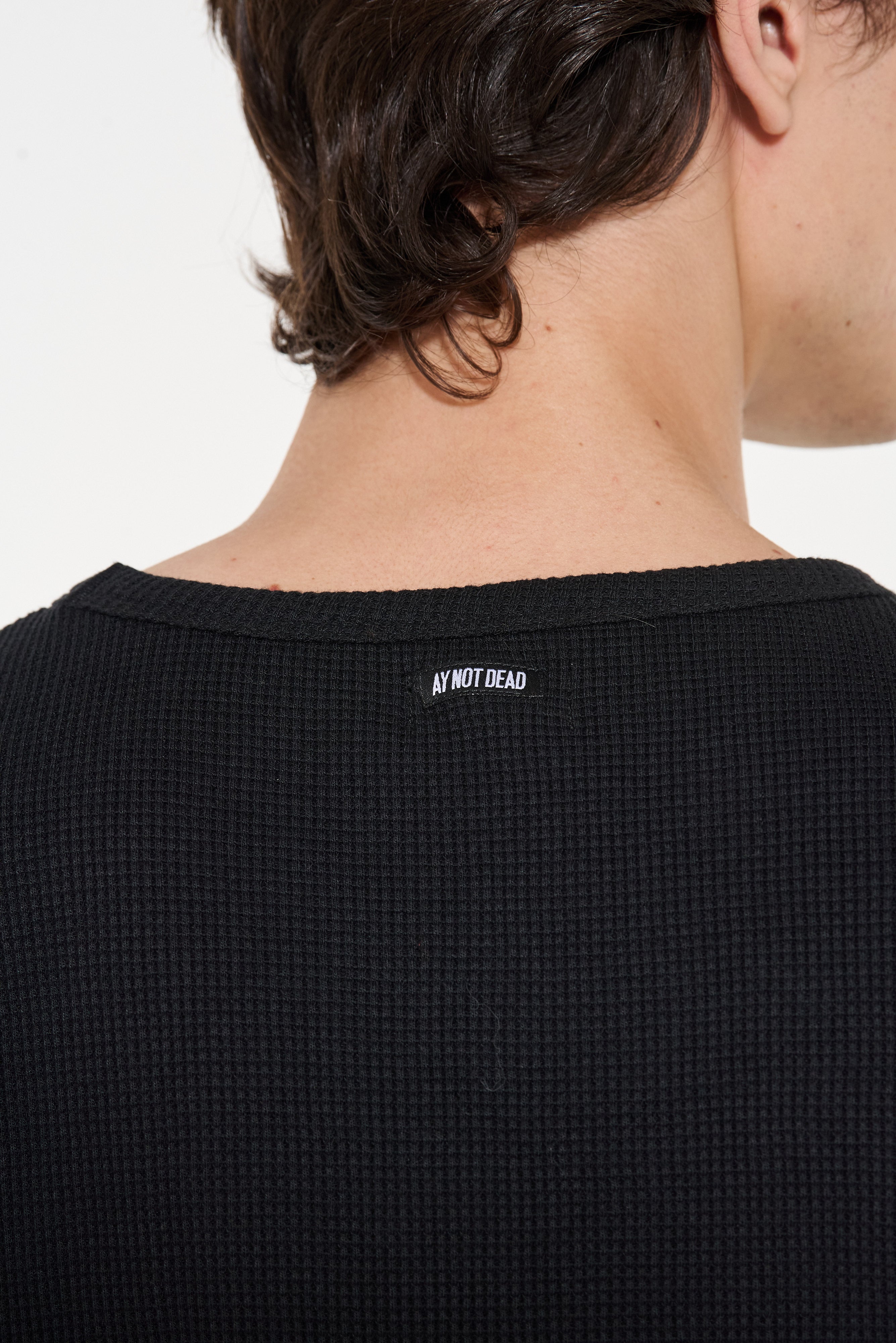 REMERA FITTED WAFFLE