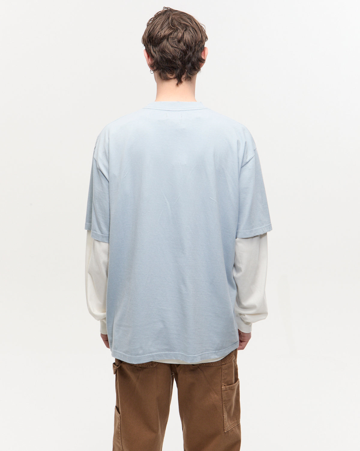 REMERA OVER GASTADA