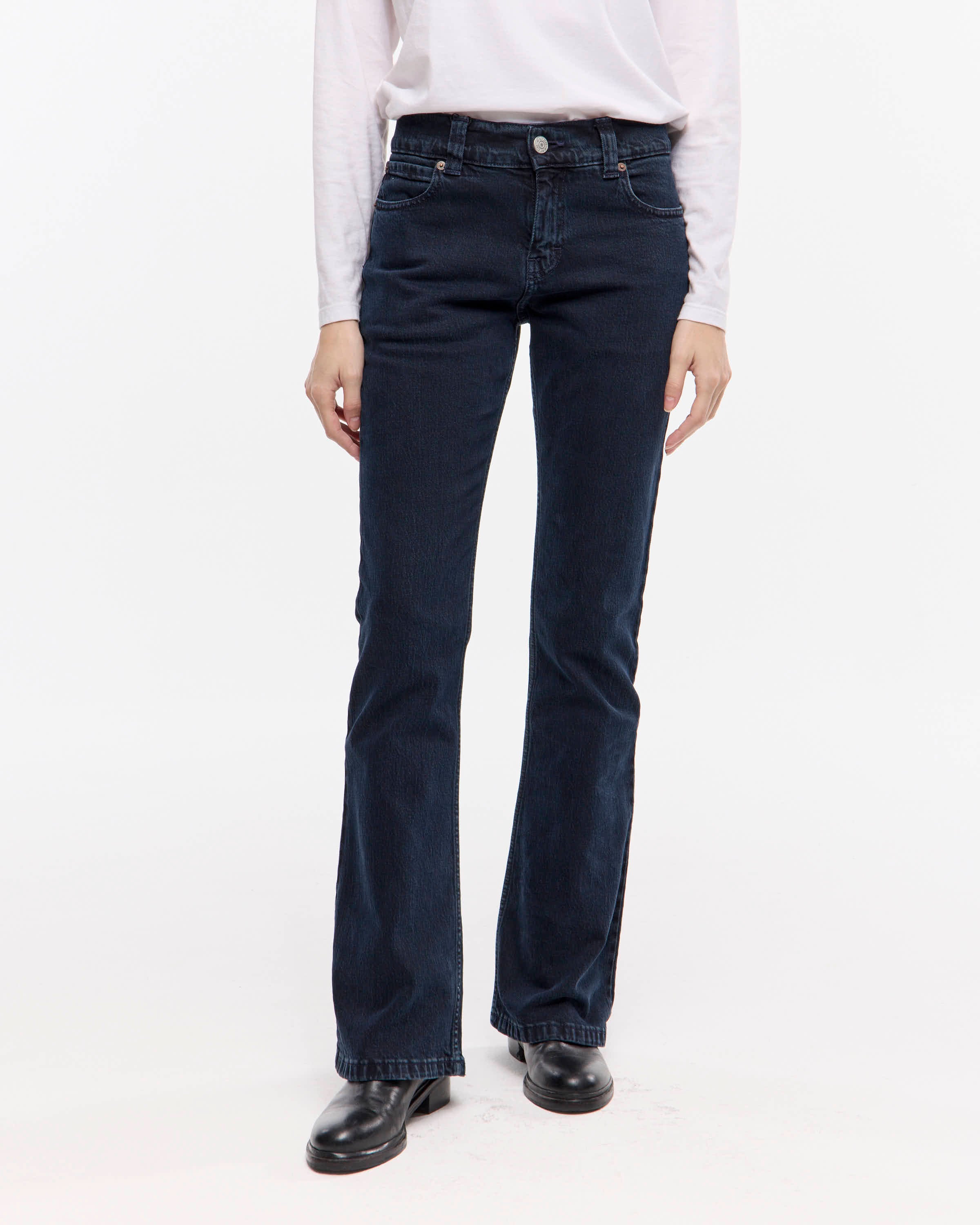 MID BOOTCUT BLUE BLACK