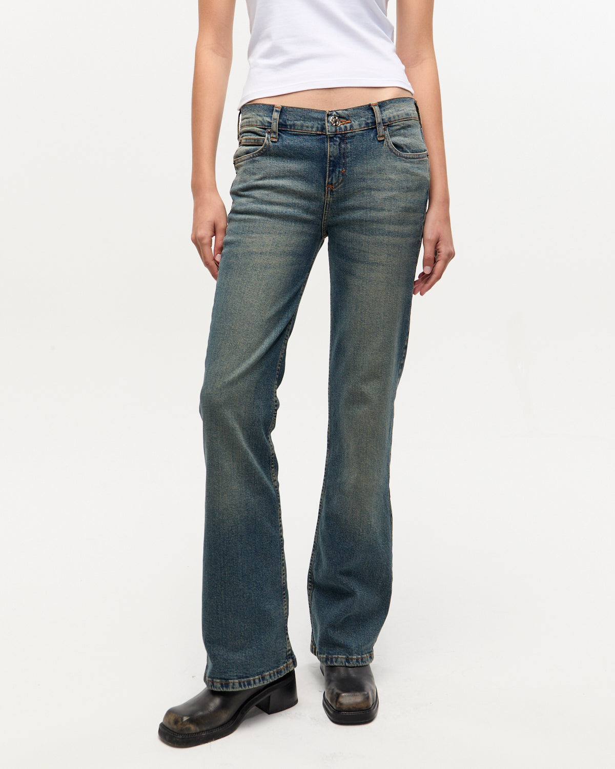 BOOTCUT LOW RISE OILED BLUE