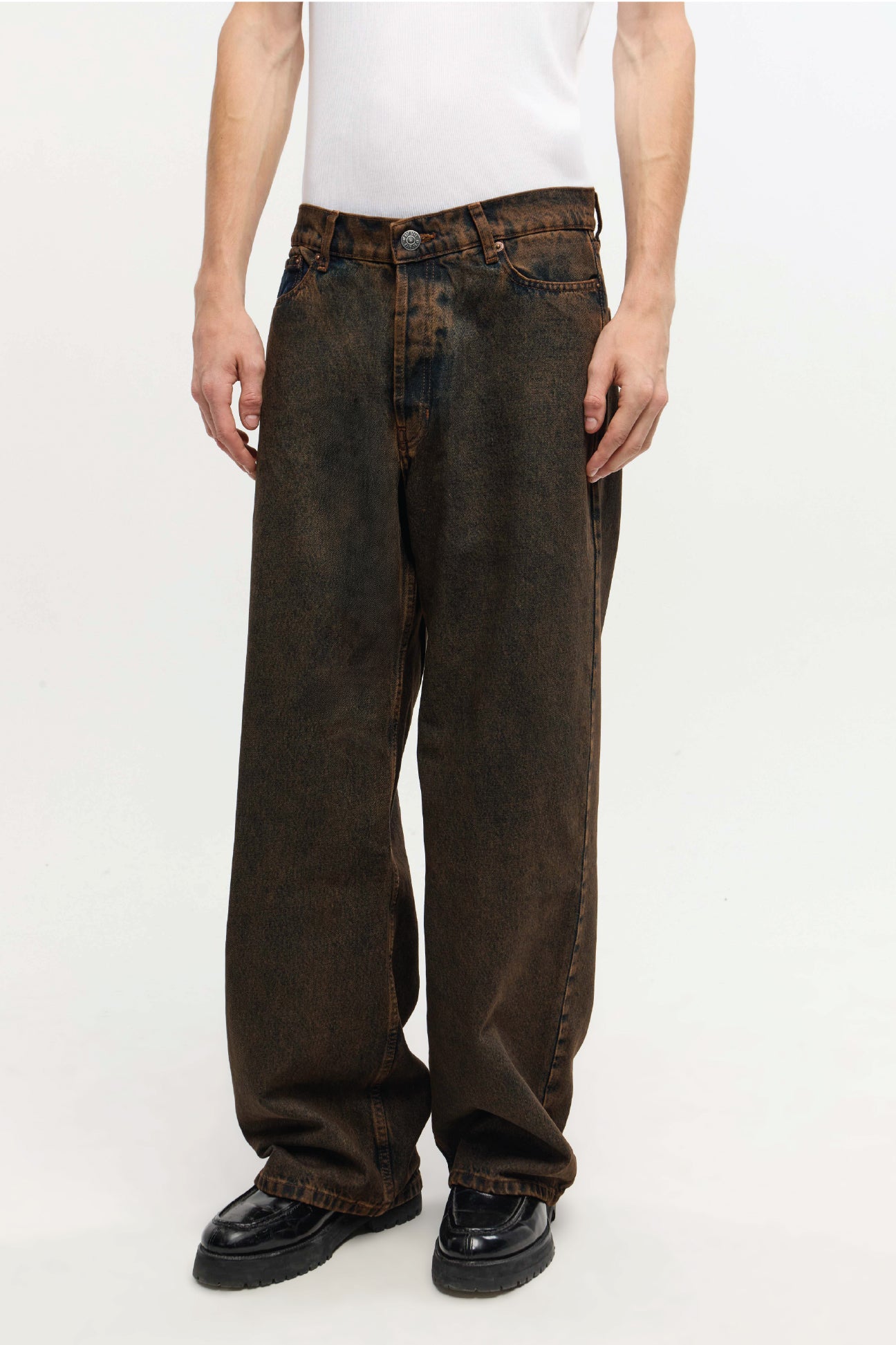 WIDE DUSTY BROWN