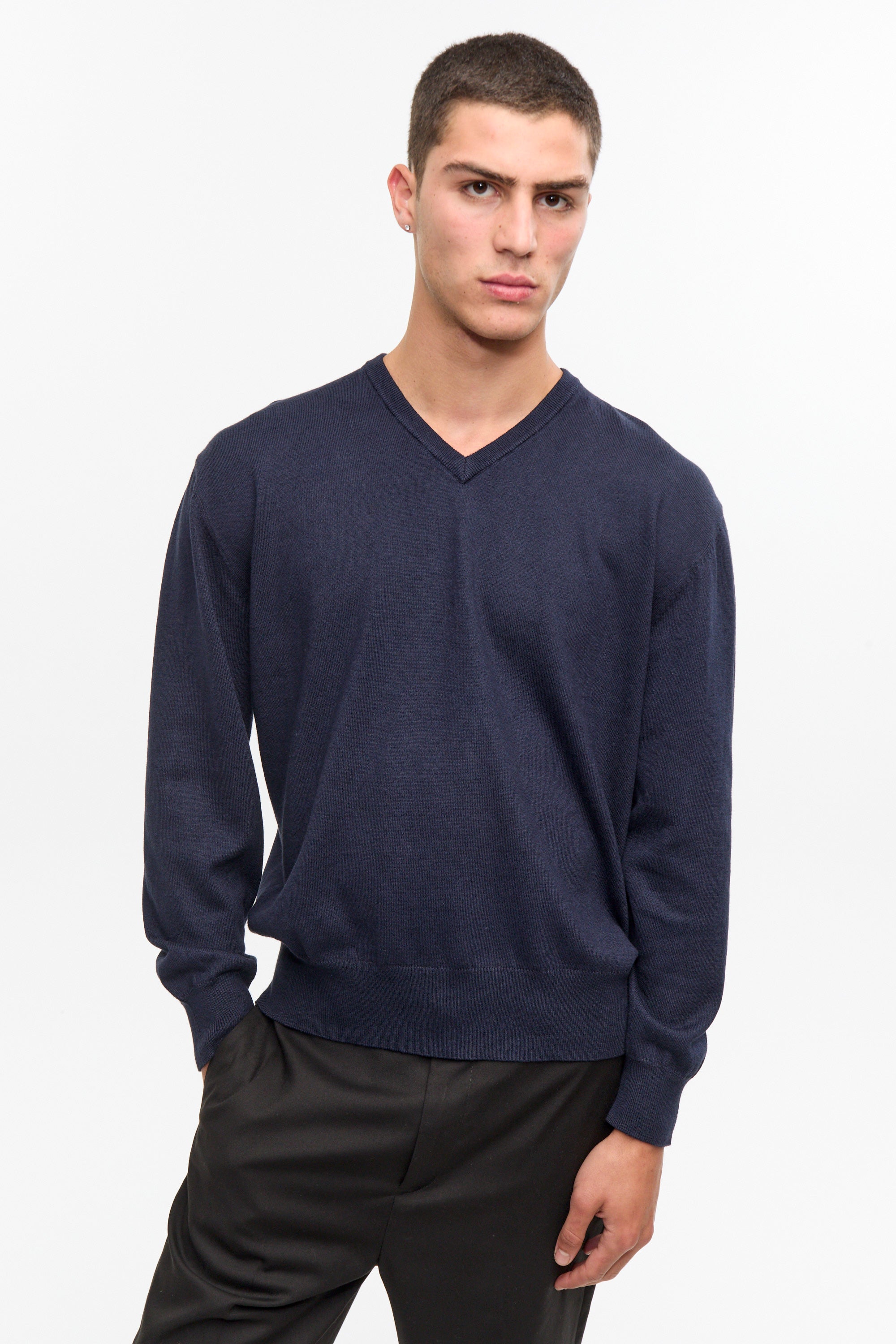 SWEATER V