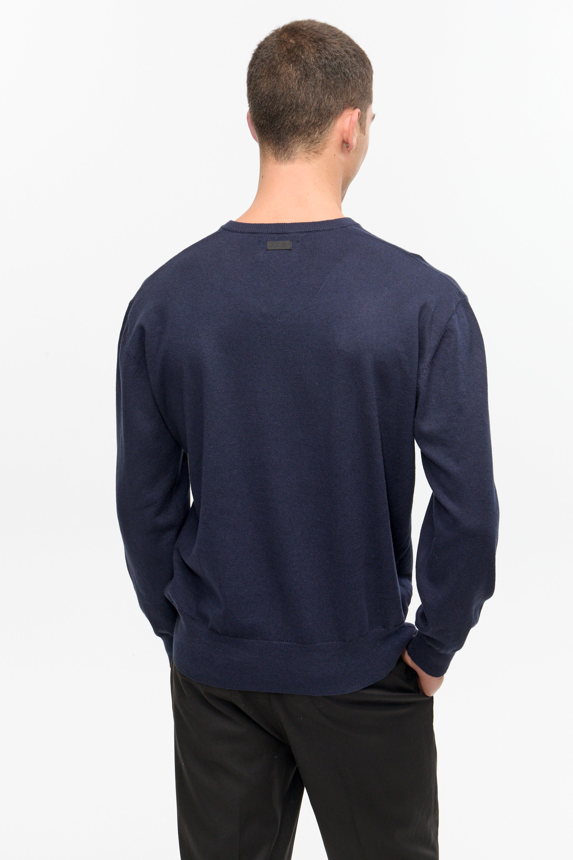 SWEATER V