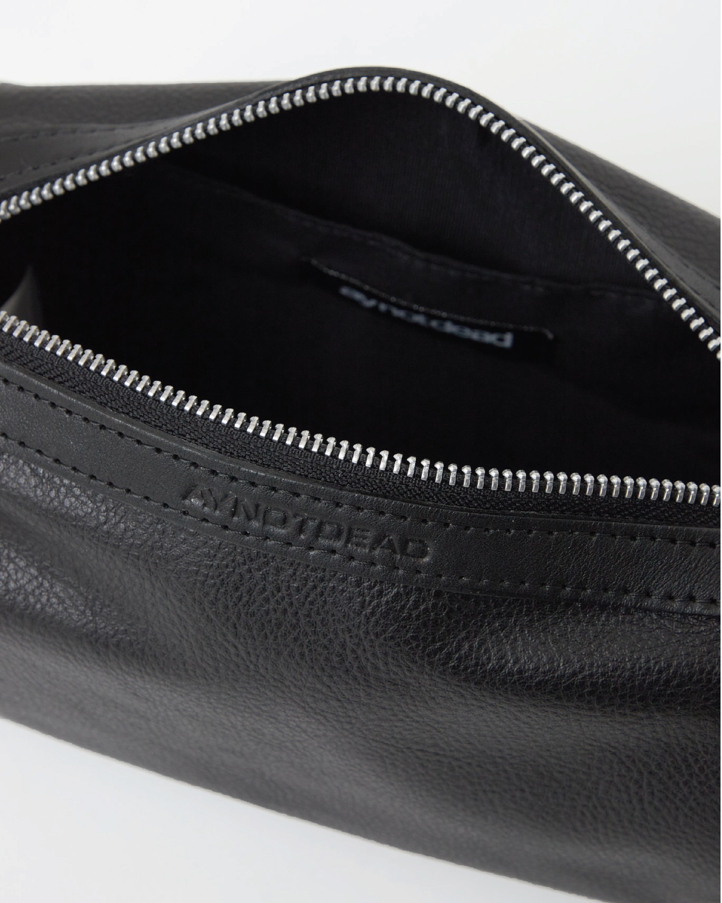 NECESSAIRE CUERO