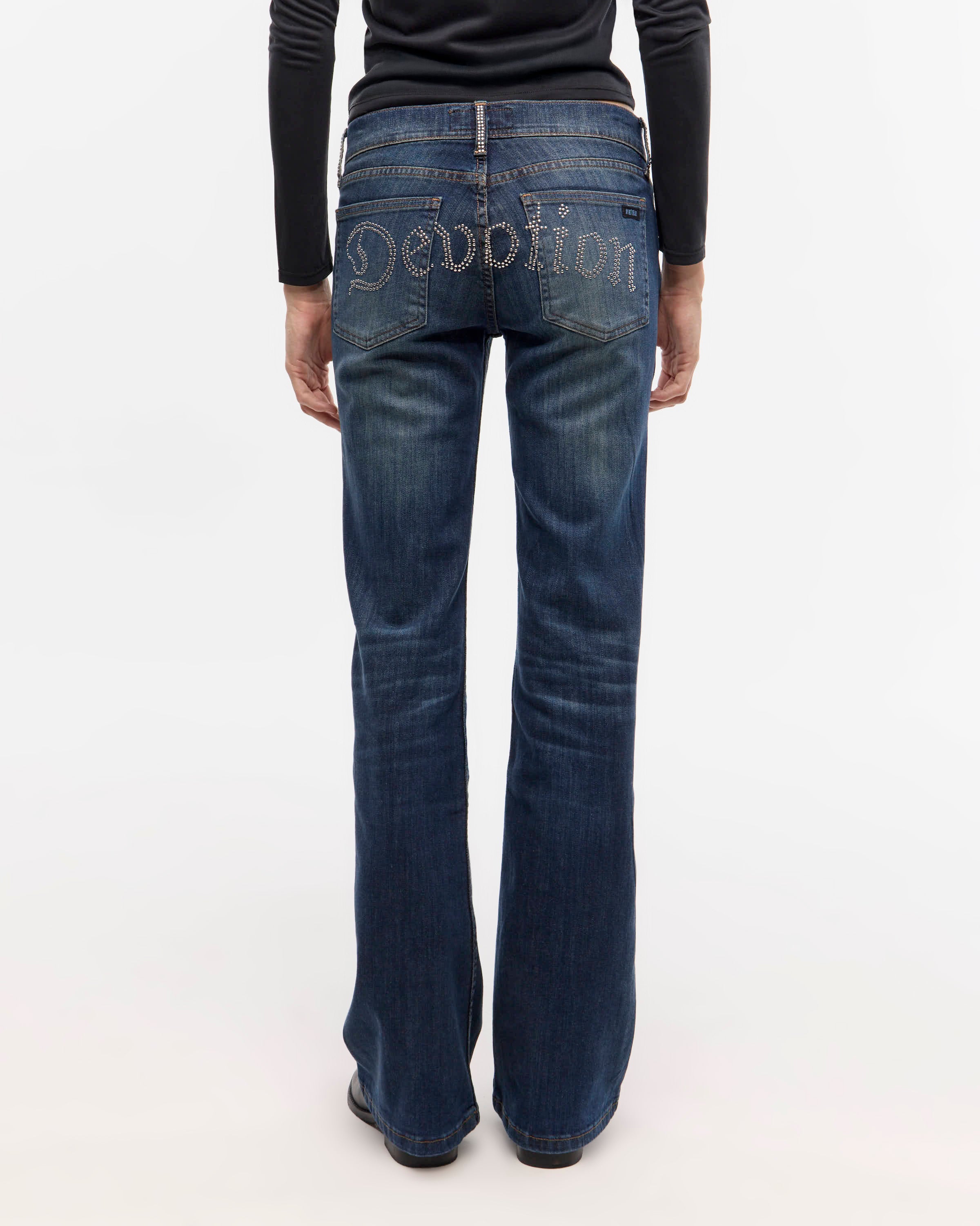 LOW BOOTCUT DEVOTION