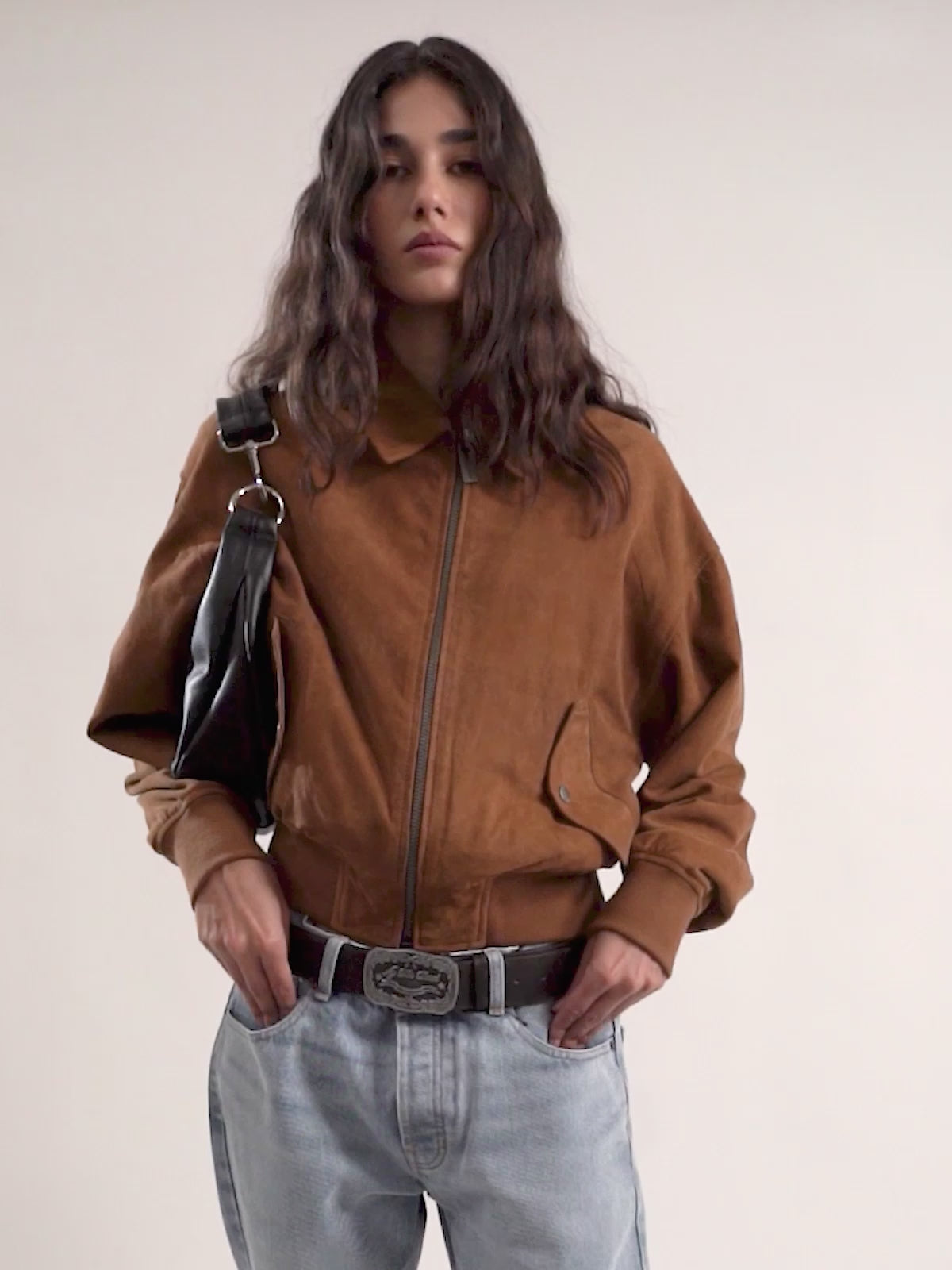 portada_video 3334370223_MARRON_CHAQUETA_AYND_SUEDE